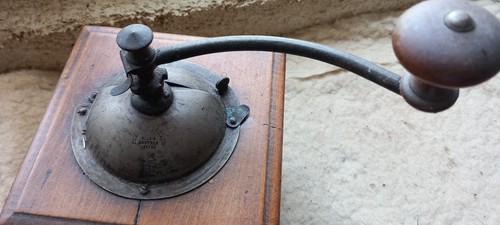 Ancien moulin cafe bois - ancien,