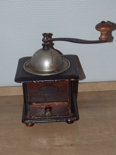 Moulin cafe peugeot freres - a,